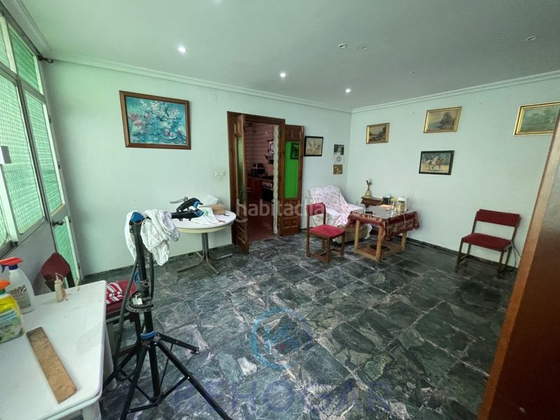 Foto b7445123-a543-495c-85a3-2b167913bc05. Casa amb aparcament a Centro - Doña Mercedes Dos Hermanas
