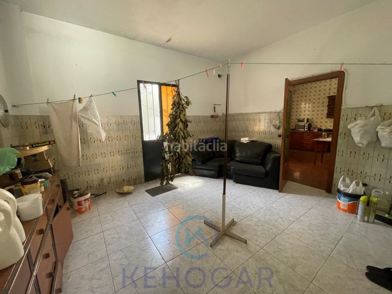 Foto c1326b61-daaa-4ff0-b45b-d1f397f587ce. Casa amb aparcament a Centro - Doña Mercedes Dos Hermanas