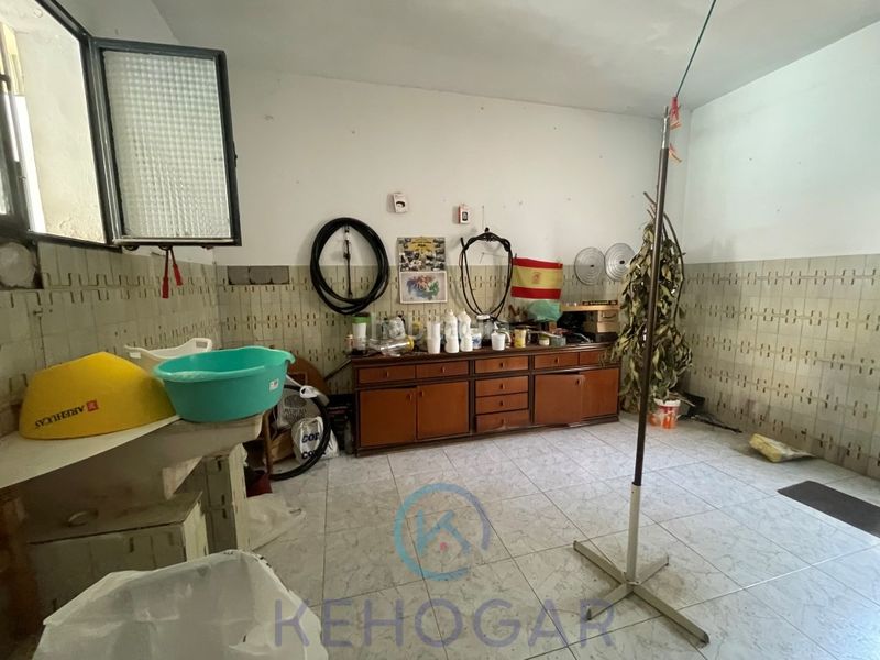 Foto d6a83805-5b95-4b08-a73c-af87aeba94b8. Casa amb aparcament a Centro - Doña Mercedes Dos Hermanas