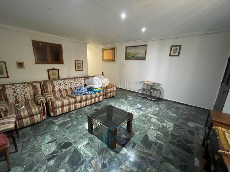 Foto d7f37931-c2de-461e-9641-7f59108b32e8. Casa amb aparcament a Centro - Doña Mercedes Dos Hermanas
