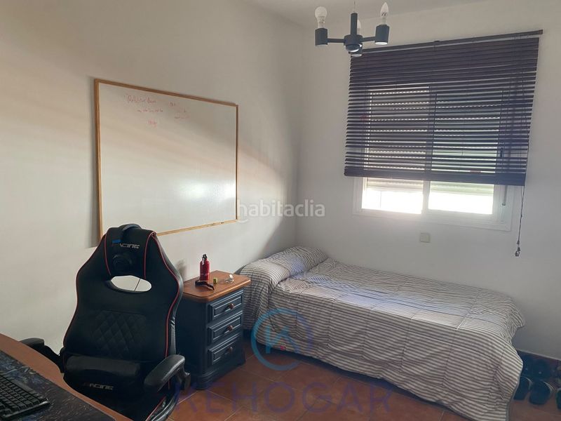 Foto daec2c77-f070-40d2-b919-757a96bd9c52. Xalet amb aparcament a Arco Norte - Avda España Dos Hermanas
