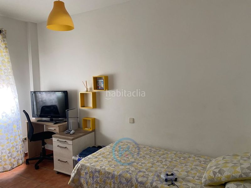 Foto e2755c56-af10-436f-ba48-2958728f9335. Xalet amb aparcament a Arco Norte - Avda España Dos Hermanas