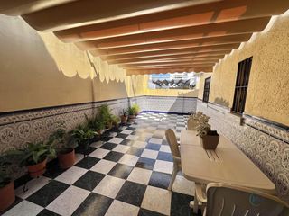 Casa adossada a Arco Norte - Avda España