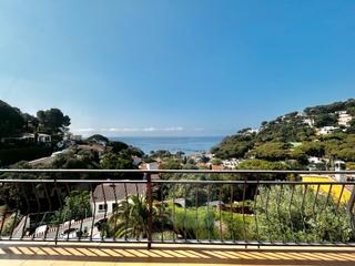 Casa en Carrer del garb 87. Casa con vistas al mar