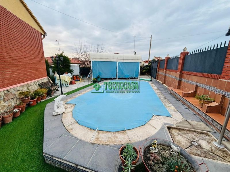 Foto 2877bb53-e1ec-4854-ac94-a3da800e4cf6. Casa a Méntrida