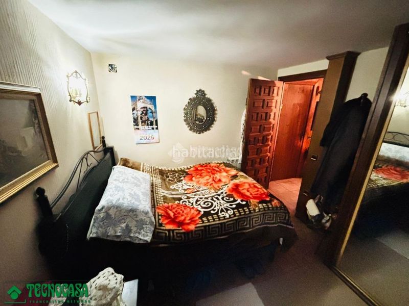 Foto 810c8785-ca0c-48f1-b0d7-ce1d52dc7b68. Casa amb aparcament a Méntrida