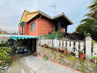 House in Méntrida. Casa en venta en méntrida