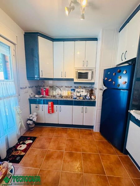 Foto a5c6b832-ca36-4e9c-b615-941879b67d75. Casa amb aparcament a Méntrida