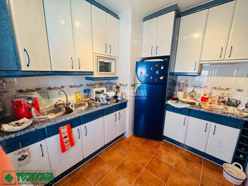 Foto a80918ce-dfea-4c5e-ace4-28ebe276a531. Casa amb aparcament a Méntrida