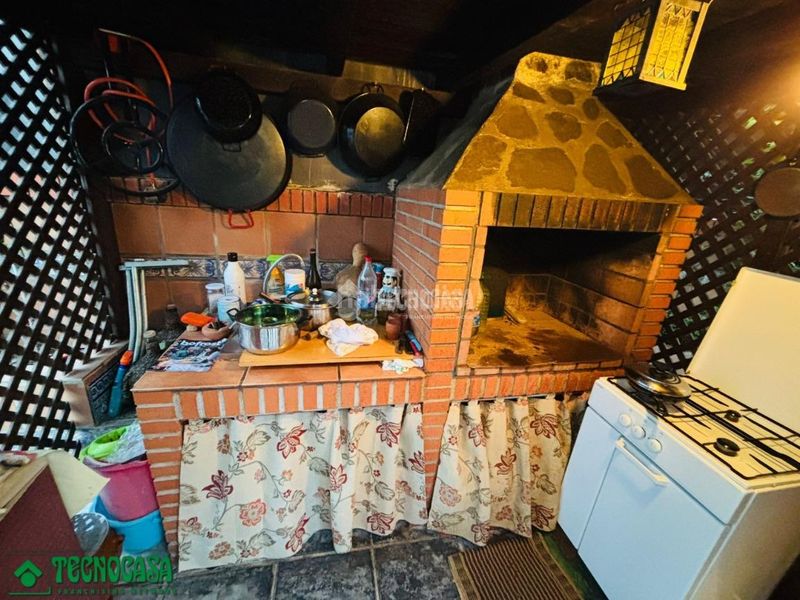Foto b14a9b01-22bc-4bb9-9b8c-c6d7875e85b1. Casa amb aparcament a Méntrida