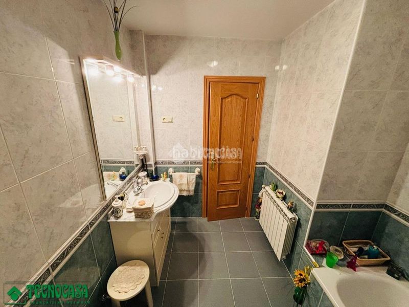 Foto d48f5b22-df62-4be6-b5b9-aa932e2f5808. Casa amb aparcament a Méntrida
