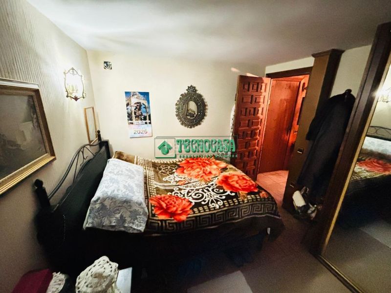 Foto f3f5c085-118a-4c92-ae00-73e8457facd1. Casa a Méntrida