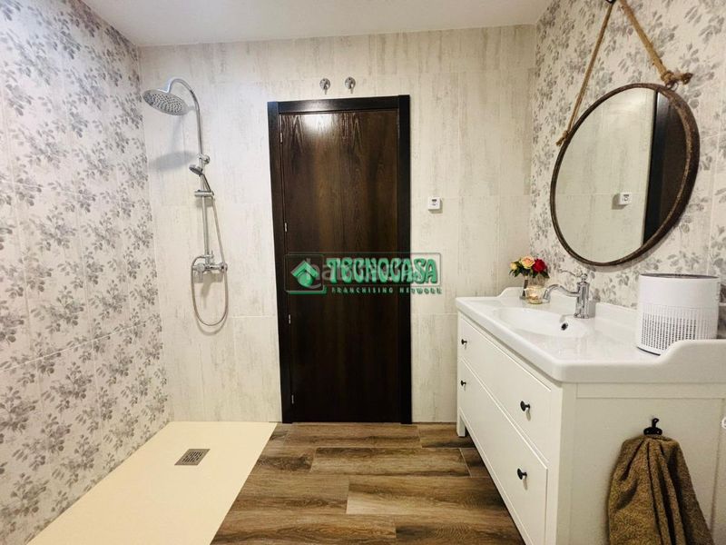 Foto 0fe7f273-ddc0-466a-9b61-026caf9017cd. Casa amb piscina a Casarrubios del Monte