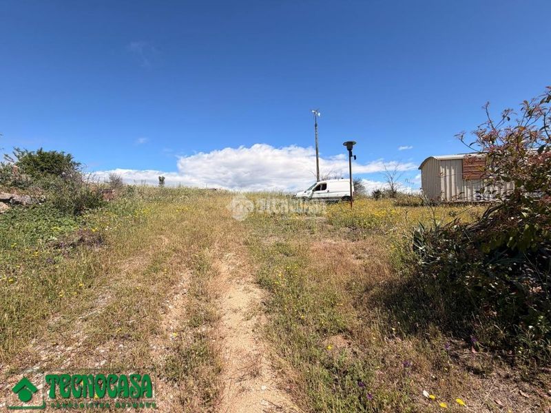 Foto df24cfc5-e5a3-4691-83e0-9a05a22be4e8. Finca rústica a Torre de Esteban Hambrán (La)