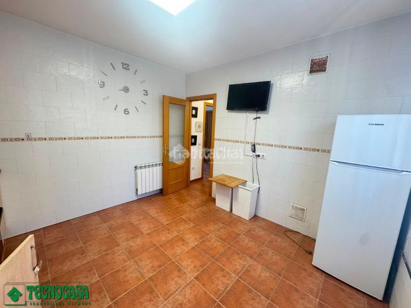Foto 13436b99-6215-4964-a725-1c145f8dd93a. Casa aparellada amb calefacció a Méntrida