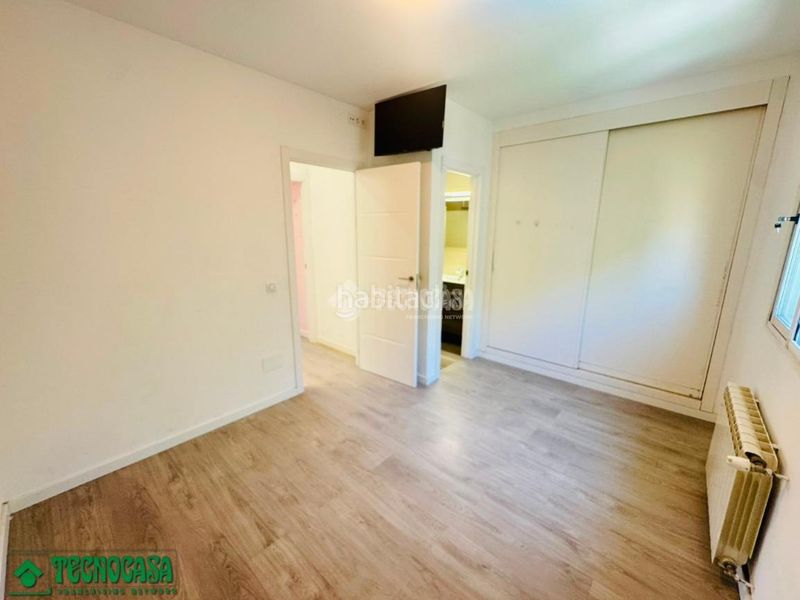 Foto 42b9d743-ee92-42fe-b8d1-d02694b2c629. Casa aparellada amb calefacció a Méntrida