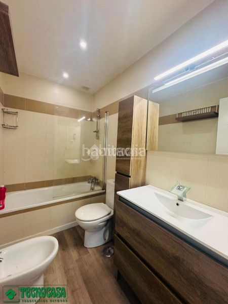 Foto 54aa6d3d-a839-4704-989e-4ba8d5aff78d. Casa aparellada amb calefacció a Méntrida