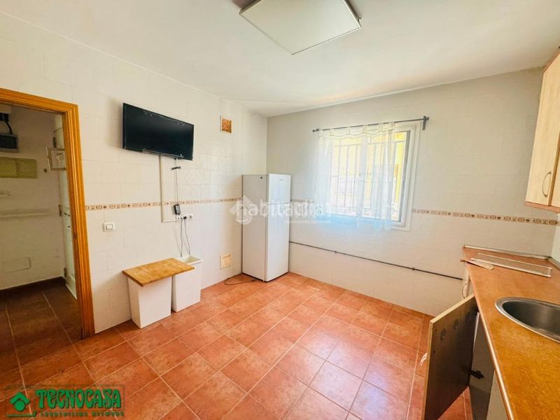 Foto 6ad6e365-91aa-4dff-bcb7-57d6e864e19b. Casa aparellada amb calefacció a Méntrida