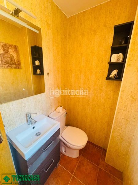 Foto bbdeef1b-d873-498a-9167-a54bf48ba4be. Casa aparellada amb calefacció a Méntrida