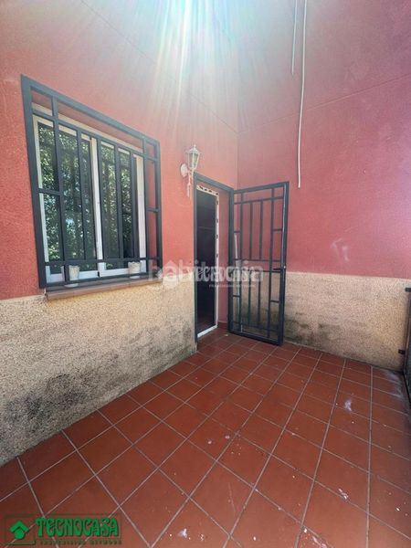 Foto ee148c63-5ae4-4dc9-98d5-064daa899f83. Casa aparellada amb calefacció a Méntrida