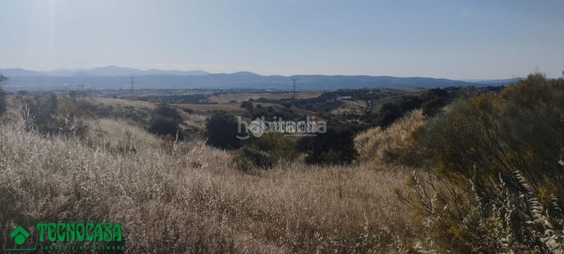 Foto 4675cc71-02c7-443e-a62b-34ff24017f23. Finca rústica a Méntrida