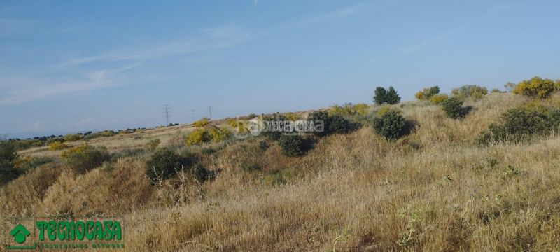 Foto 5ff90ab3-c5ae-44df-891a-2d14e36edbca. Finca rústica a Méntrida