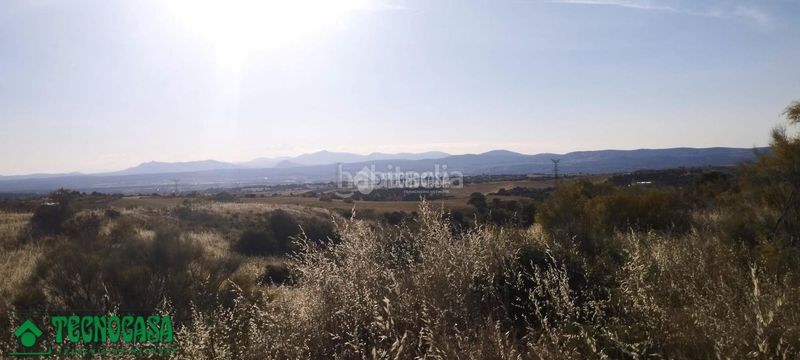Foto cdf1a711-3c6e-4390-87ba-33a3a818f178. Finca rústica a Méntrida