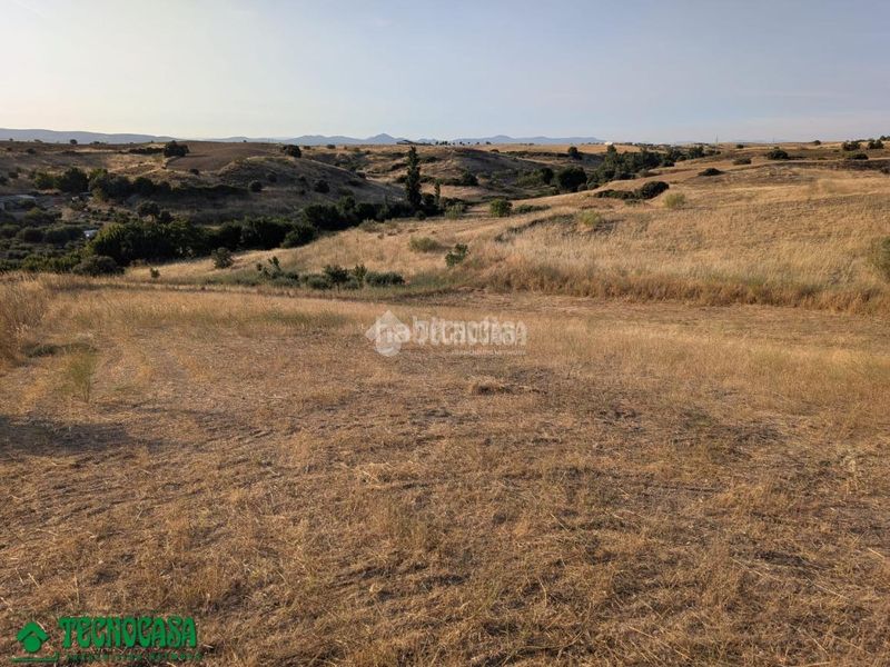 Foto f1ebf482-4e8f-4466-ace4-c5b4abcd03d5. Finca rústica terrenos en venta en Méntrida