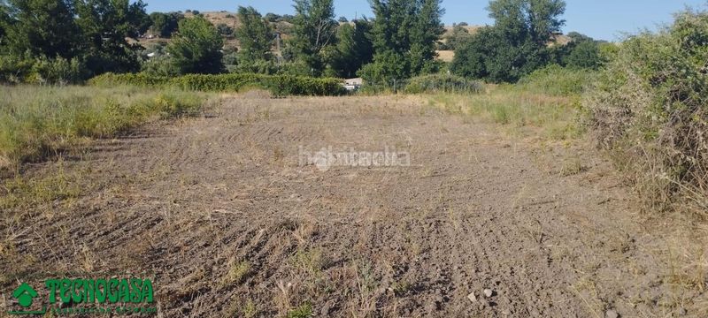 Foto a1b31e9d-44f1-4181-b7c2-5b80388b1899. Finca rústica terrenos en venta en Méntrida