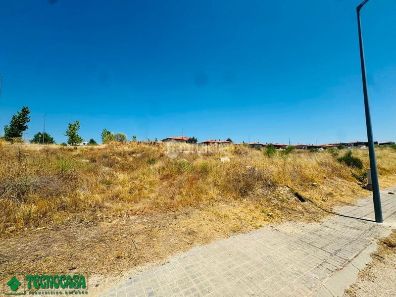 Foto 1a00a085-9a64-4734-9e03-22f2d7bd267e. Terreno residenziale in Méntrida