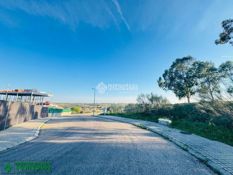 Foto 3a4053e2-62bf-48cd-9d12-c36ff063fee9. Terreny residencial a Méntrida