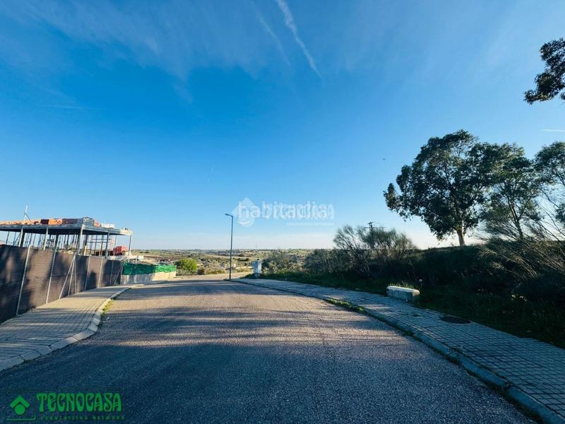 Foto aa439f92-4433-437c-9105-9f3f7c45d3e0. Terreny residencial a Méntrida