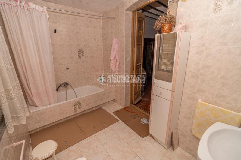 Foto c9f366e2-6f9a-4343-b305-7b0437660035. Casa  en venta en Navas de San Juan