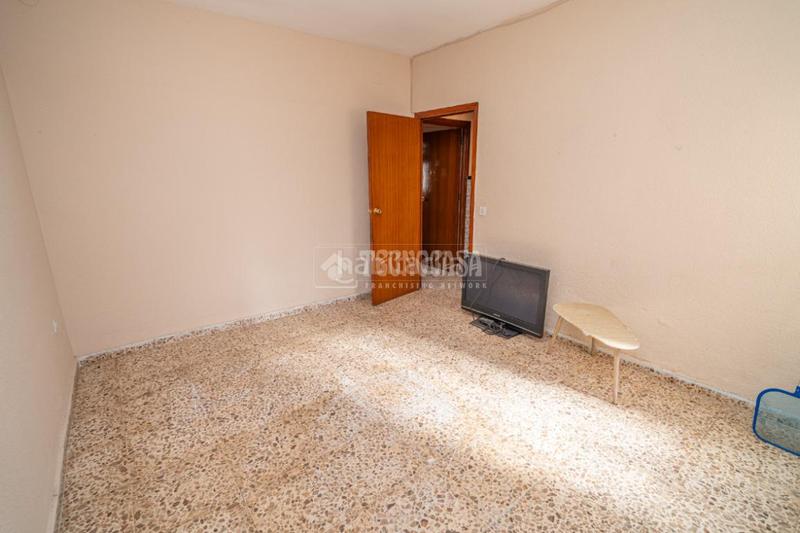 Foto 054f409f-e62a-4458-ab8d-ad09dc5d34cc. Casa bifamiliare in Zona Hospital Linares