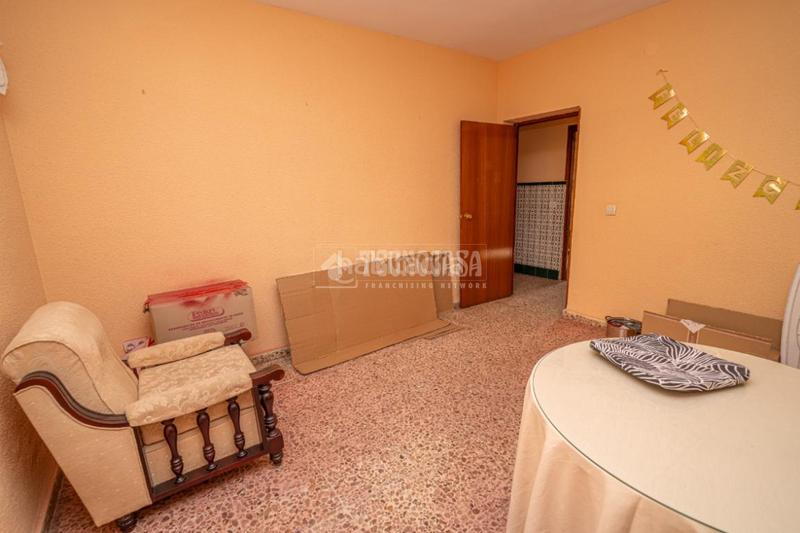 Foto 4ce934a3-2d1b-4846-8104-d50cbd820b40. Casa bifamiliare in Zona Hospital Linares
