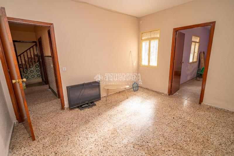 Foto b68f5584-99fb-425d-b7fc-41e963d366b8. Casa bifamiliare in Zona Hospital Linares