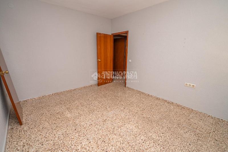 Foto e49e924e-5892-4649-a64b-2336e0342c28. Casa bifamiliare in Zona Hospital Linares