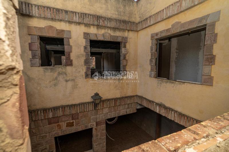 Foto 04566b8f-c4c1-456c-9474-51d6640141fb. Casa a Centro ciudad Linares