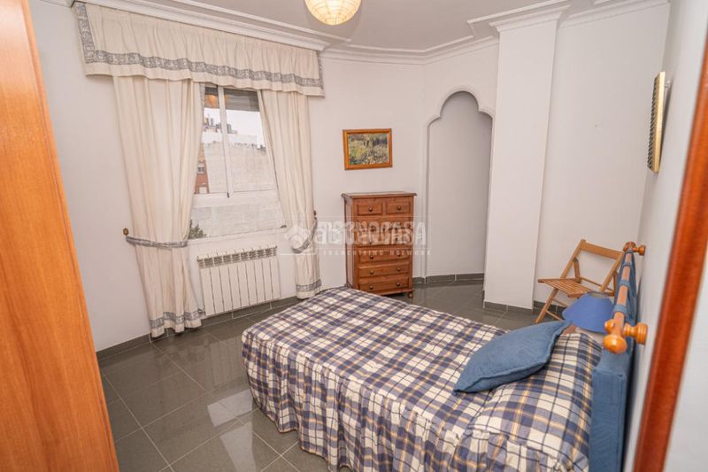 Foto 2abb8265-9e89-47d1-9726-a257a42c158a. Pis amb aparcament a Centro ciudad Linares