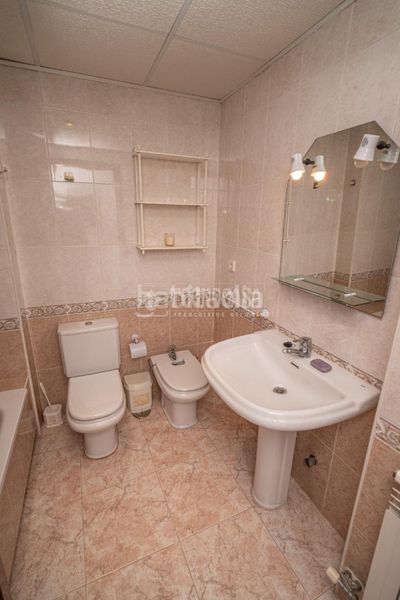 Foto c899697f-edff-43ef-8287-881c6c31ae3c. Pis amb aparcament a Centro ciudad Linares