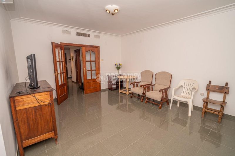 Foto ec09bbc4-f486-4ca6-b4ea-d68bb6582eb2. Pis amb aparcament a Centro ciudad Linares