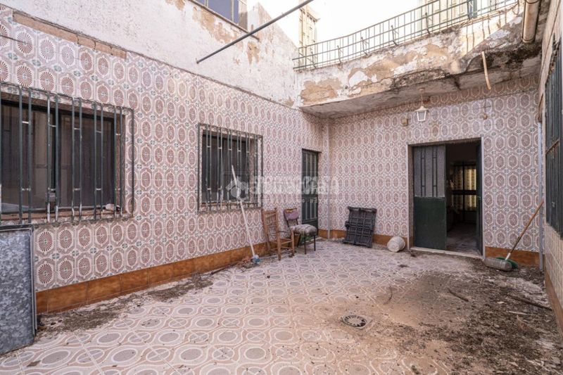 Foto 76baf094-6ae8-4984-b957-2febed69a0d4. Casa aparellada a Arrayanes Linares