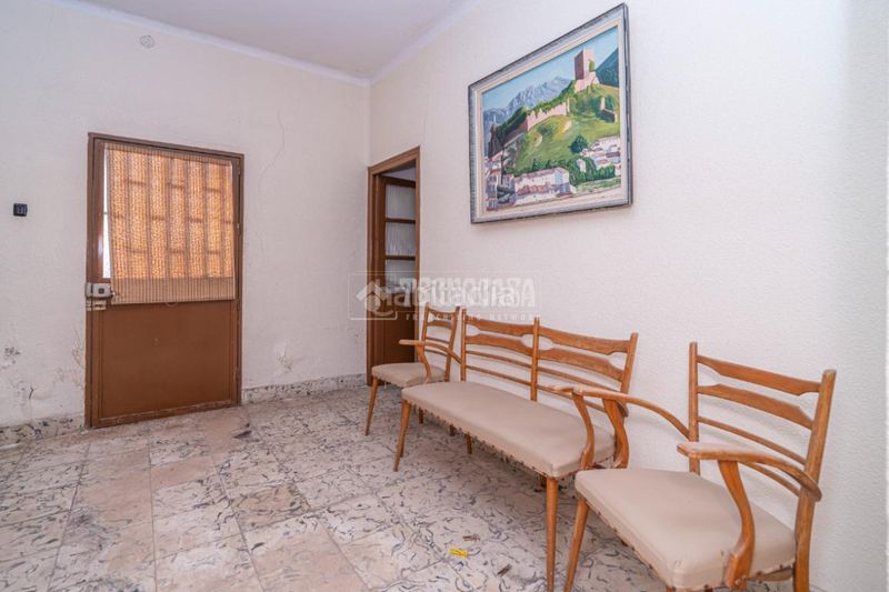 Foto 79e2beb9-c2ef-4695-a6c5-4d2cd35c98a9. Casa aparellada a Arrayanes Linares