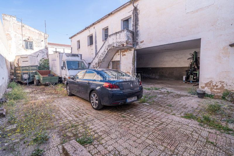 Foto bc3bc3ac-b43a-40c8-a5e8-c8fbeb4ad1f1. Casa aparellada a Arrayanes Linares