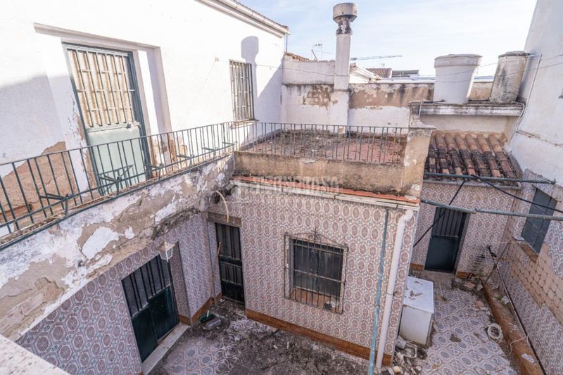 Foto d30b2183-d237-4c1f-97e9-81bf2f5af4ca. Casa aparellada a Arrayanes Linares