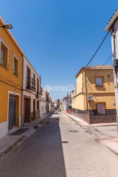 Foto 02fa5652-a1ab-4af6-8cf1-6ae4fea2d5cb. Casa aparellada a Arrayanes Linares
