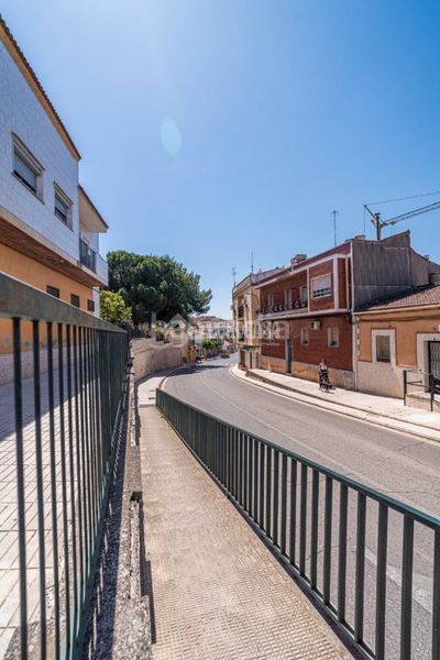 Foto 72b88886-ecad-45a9-9789-4ad0be1bfda6. Casa aparellada a Arrayanes Linares
