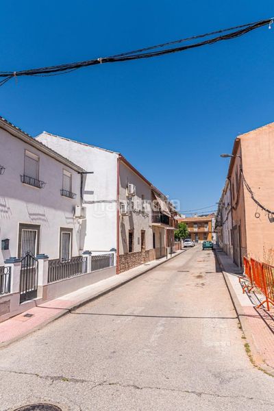 Foto 996238ed-d6dc-4cfc-a6b5-a89882159830. Casa aparellada a Arrayanes Linares