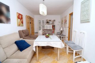 Pis a Zona Hospital. Piso en venta en linares