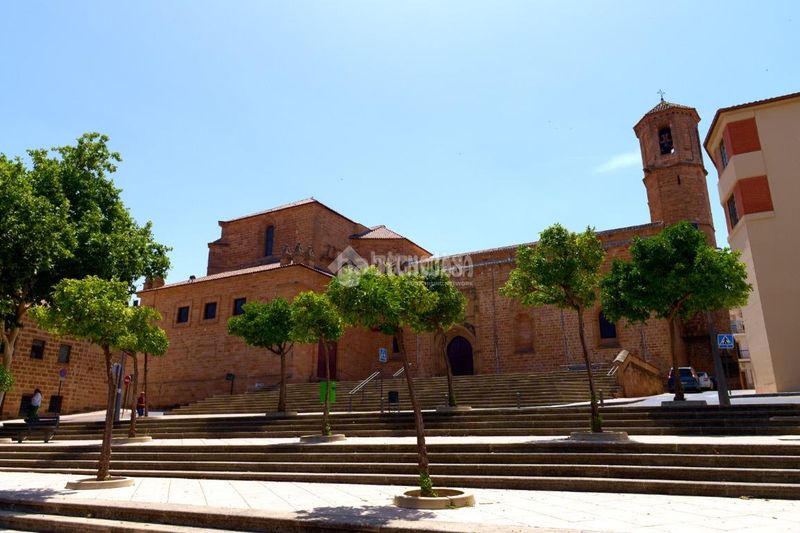 Foto 1a3a617e-d871-452f-9673-f69c210178ed. Casa pareada casa en venta en Centro ciudad Linares